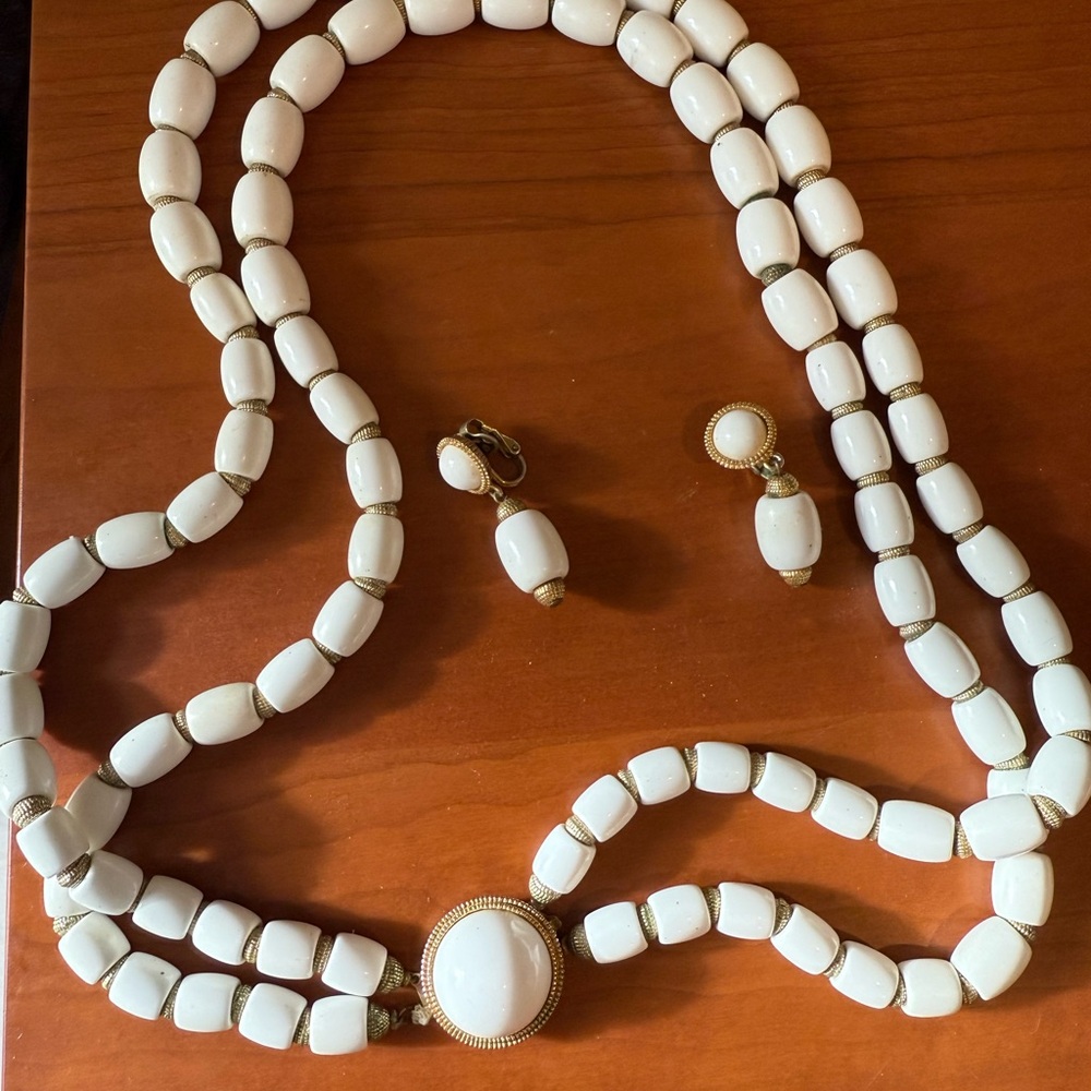 Crown Trifari Double Strand White Bead Necklace/ W Clip On Earrings Demi Parure